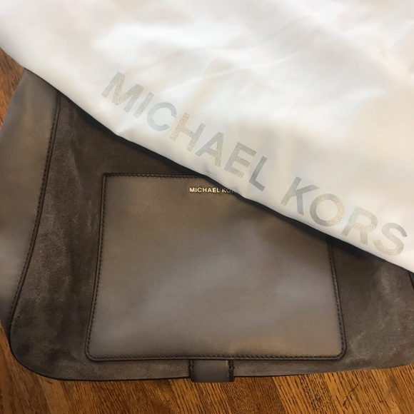 Michael Kors Quincy Leather and Suede bag - Picture 5 of 9